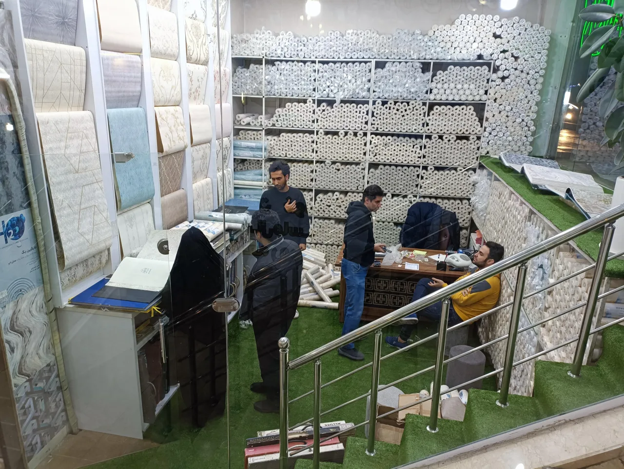 کاغذ دیواری صبا (آقایی)