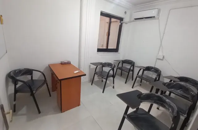 آکادمی زبان وستا
