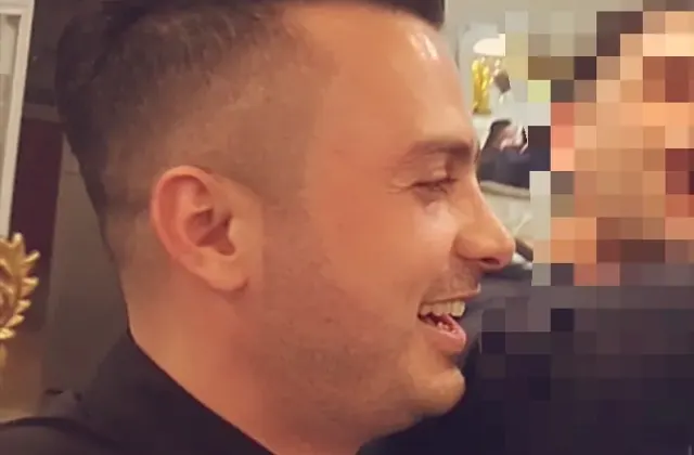 آموزشگاه آرایش مردانه رز سیاه