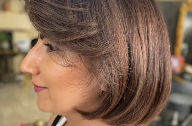 آموزش و خدمات آرایشگری  زنانه