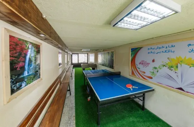 دبستان هوشمند کارگاهی پسرانه مهراندیش