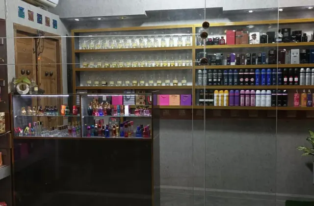 گالری عطر و ادکلن ریحان