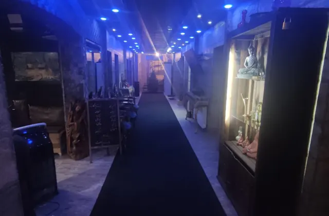 سالن ماساژ و اسپا کاج