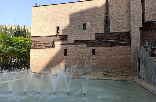 رستوران هفت خوان