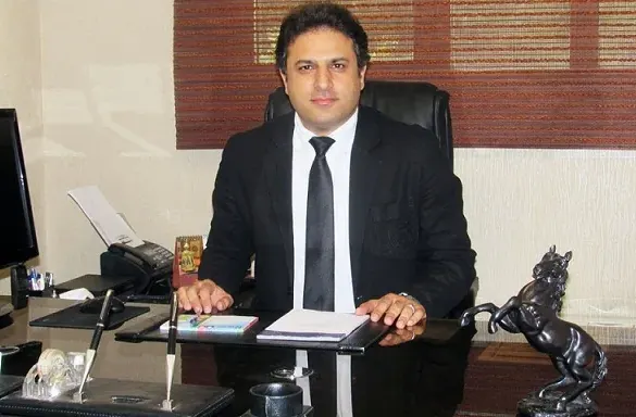 دکتر هومن فرهنگ