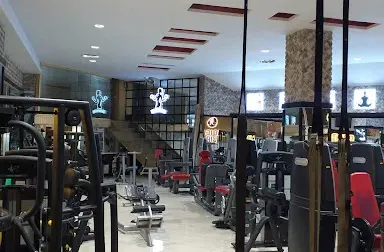 مجتمع ورزشی رویال