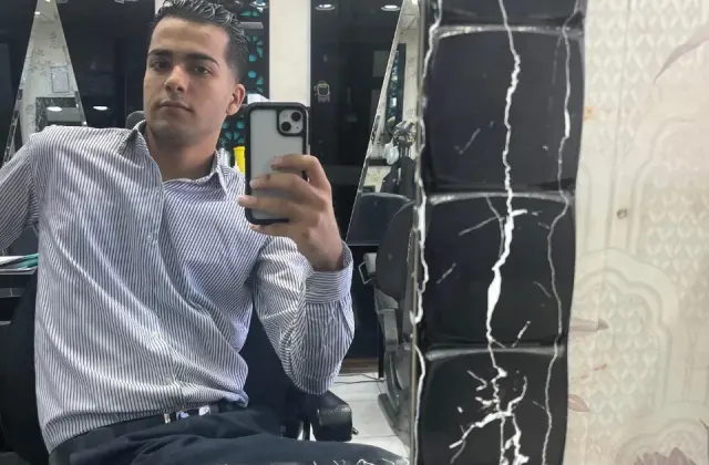 آرایشگاه مکث