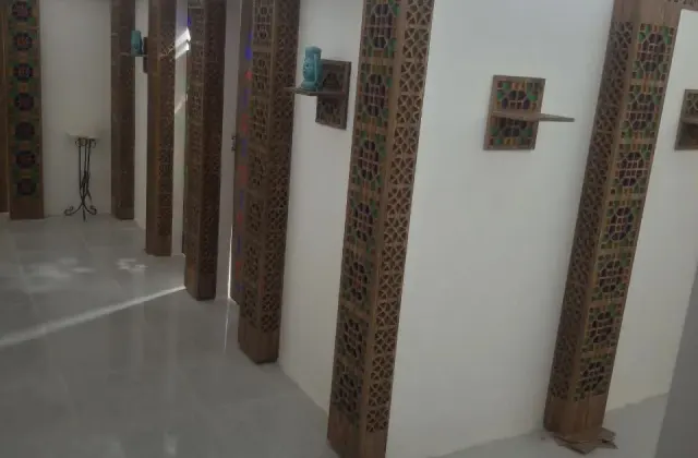 مرکزتخصصی ماساژ پنجه طلایی