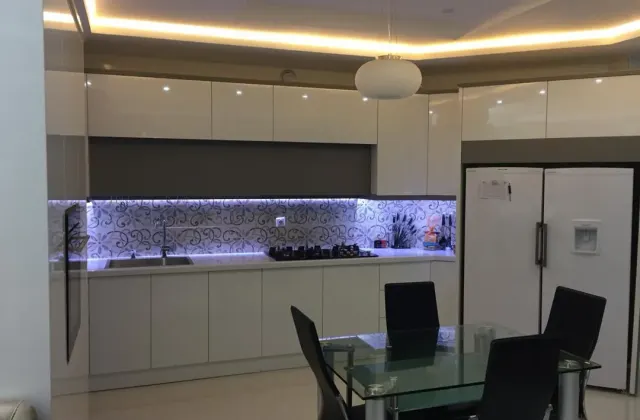 کابینت دنا چوب