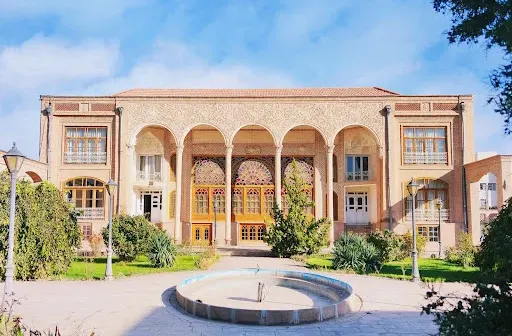 دانشکده معماری و شهرسازی دانشگاه هنر اسلامی تبریز